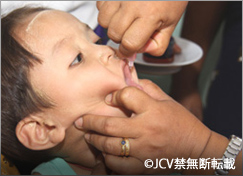 世界の子どもにワクチンを
